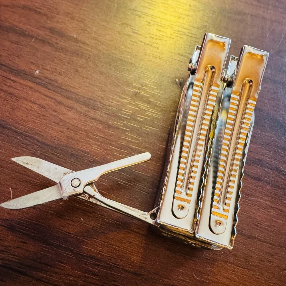Vintage Style Cell Phone Metal Hair Clip